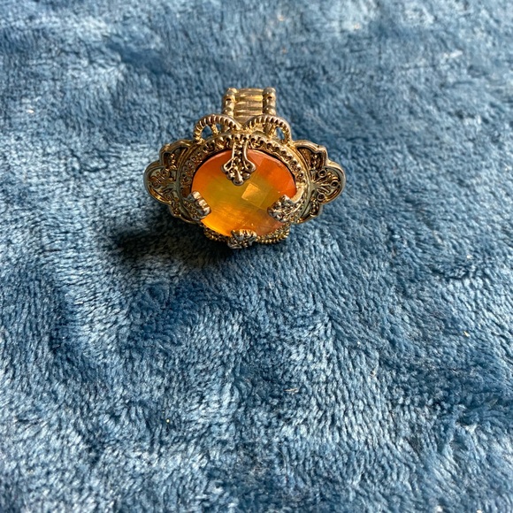 Gold Stretchy ring with orange stone - Picture 1 of 2